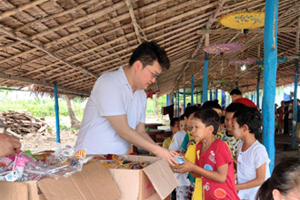 Charity Journey to Yangon Orphanage : Bring hope and love